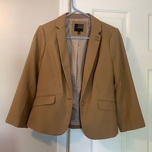 NEVER WORN tan blazer